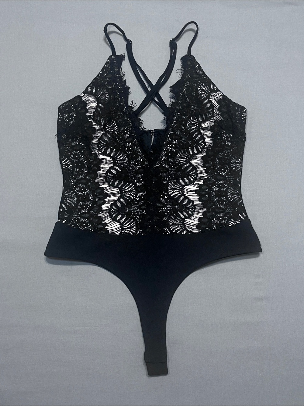 Windsor Lace Plunge Bodysuit Size Medium